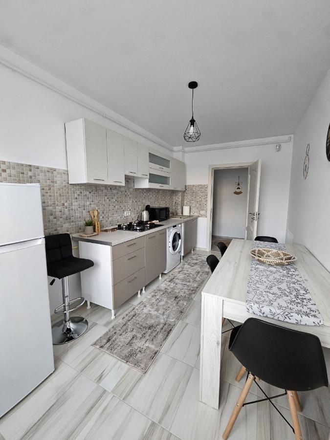 Tei Residence Piatra Neamt Exterior photo