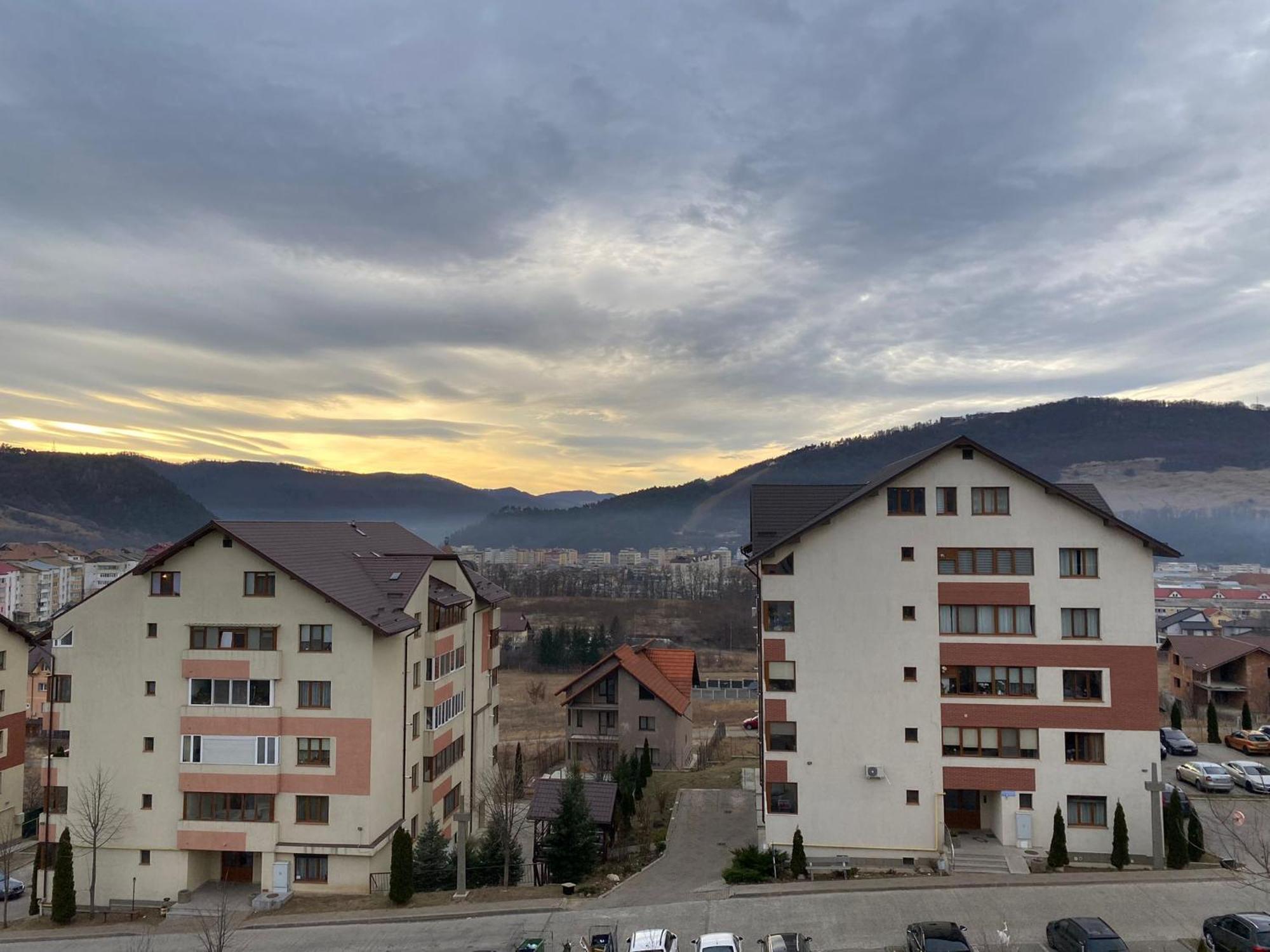 Tei Residence Piatra Neamt Exterior photo